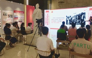 六人英语情景短剧餐厅，6人餐厅情景剧本英语带翻译