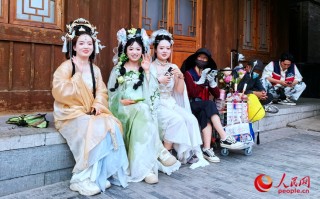 汉服工厂拍照穿搭，汉服工厂拍照穿搭图片